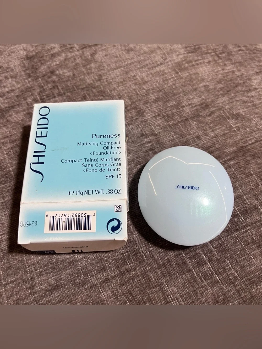 Shiseido Pureness Matifying Compact Oil-Free Foundation 50 Deep Ivory